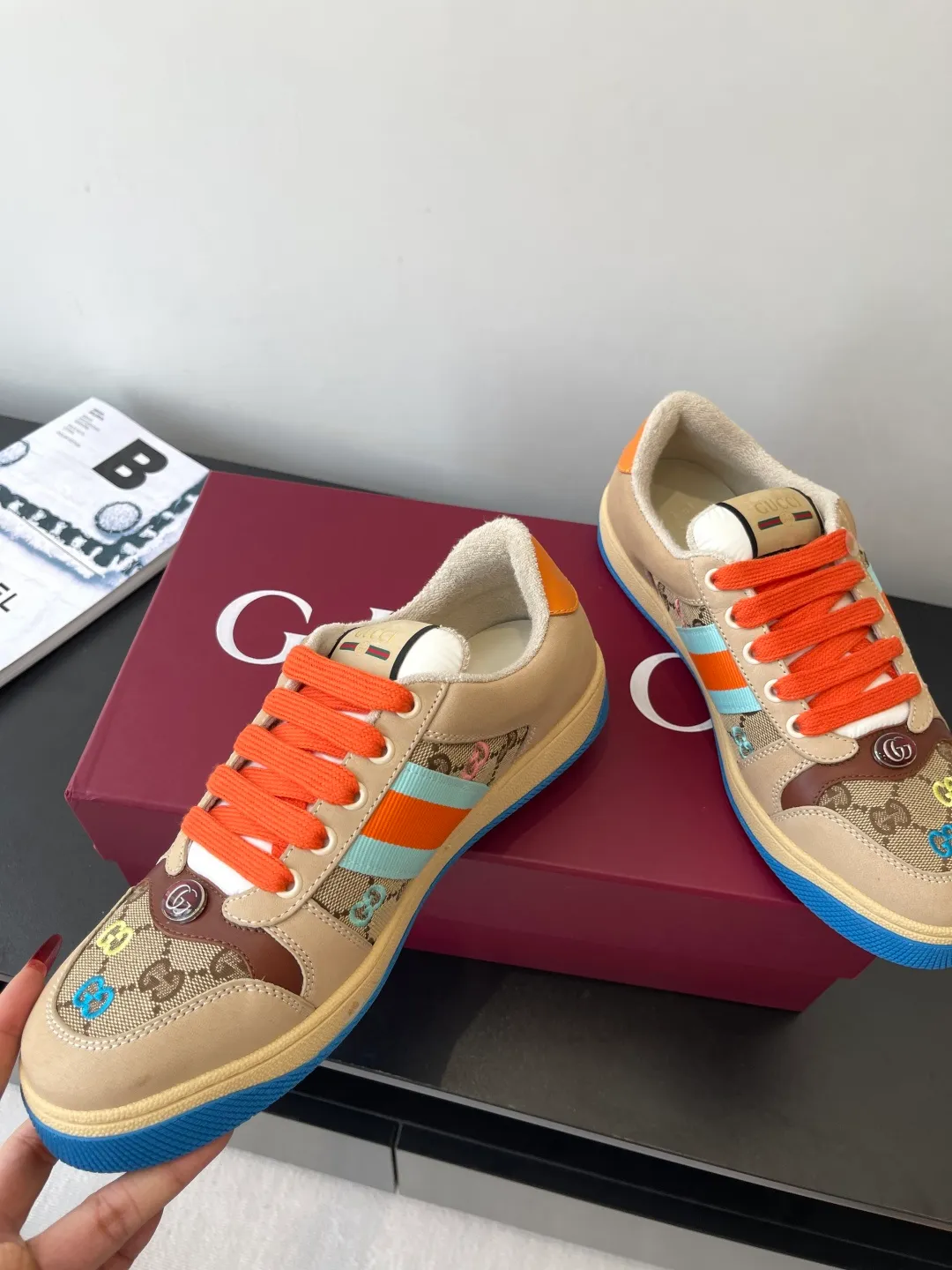 👟👟Ex-factory price 600👟👟 Gucci newly upgraded small dirty shoes for couples GG series old casual small dirty shoes catwalk style original development and purchase level version Metal double G crystal cylindrical logo Gucci original pattern ribbon Exclusive color rubbed cowhide fabric original terry cloth is delicate, soft and more comfortable and breathable Private molded two-color original TPU outsole (lower layer is wider, upper layer is narrower) Code number: 35-44